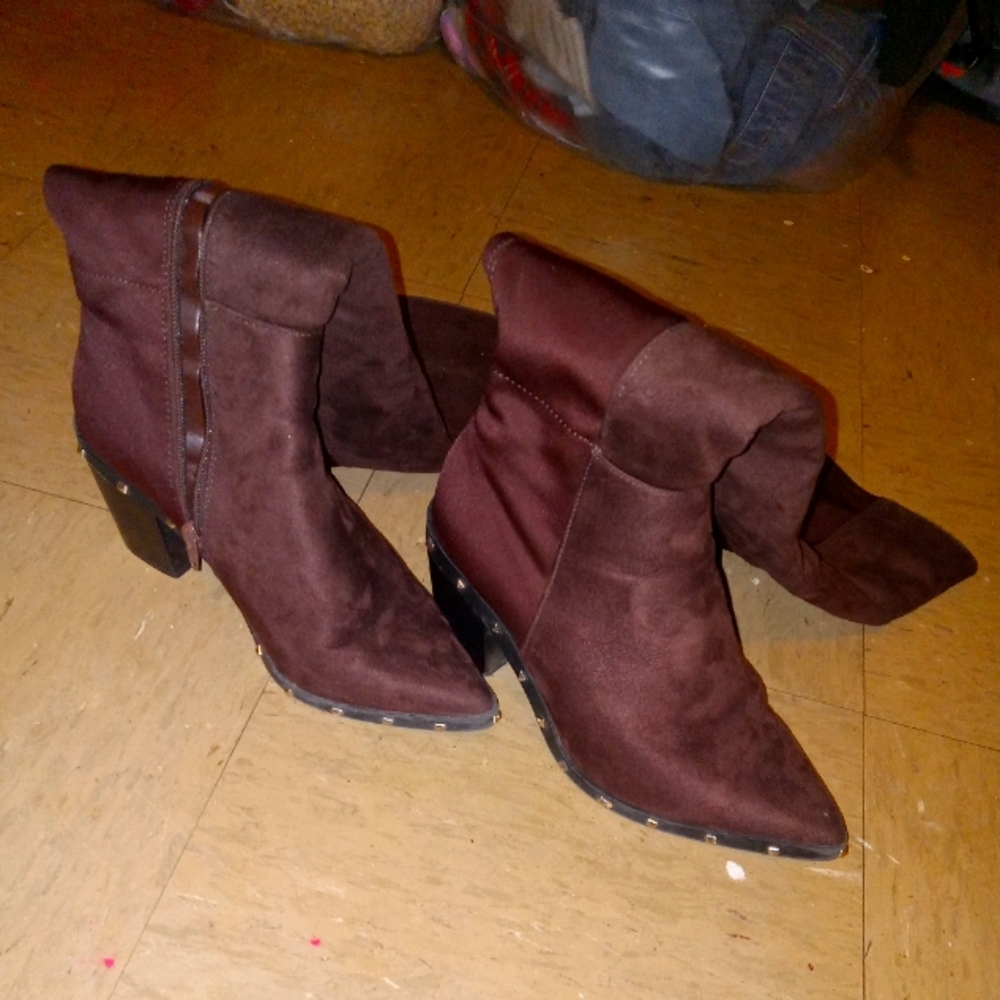 Maroon Cato zip up boots  sz 7